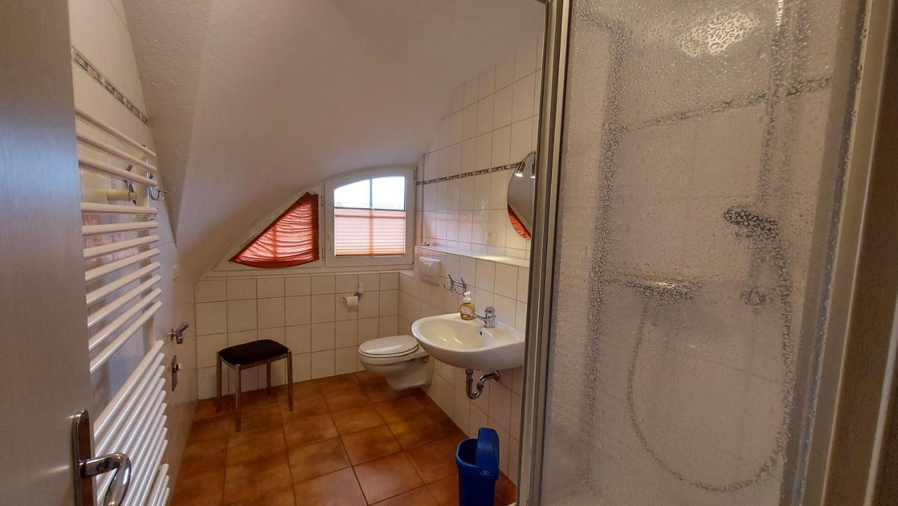 Ferienwohnung Im Uhlenhuus Wiek auf Rugen Bagian luar foto