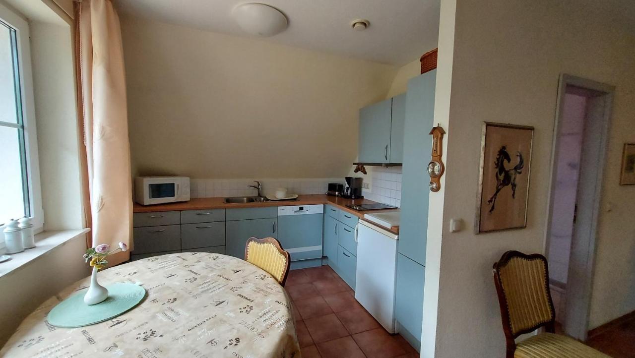 Ferienwohnung Im Uhlenhuus Wiek auf Rugen Bagian luar foto