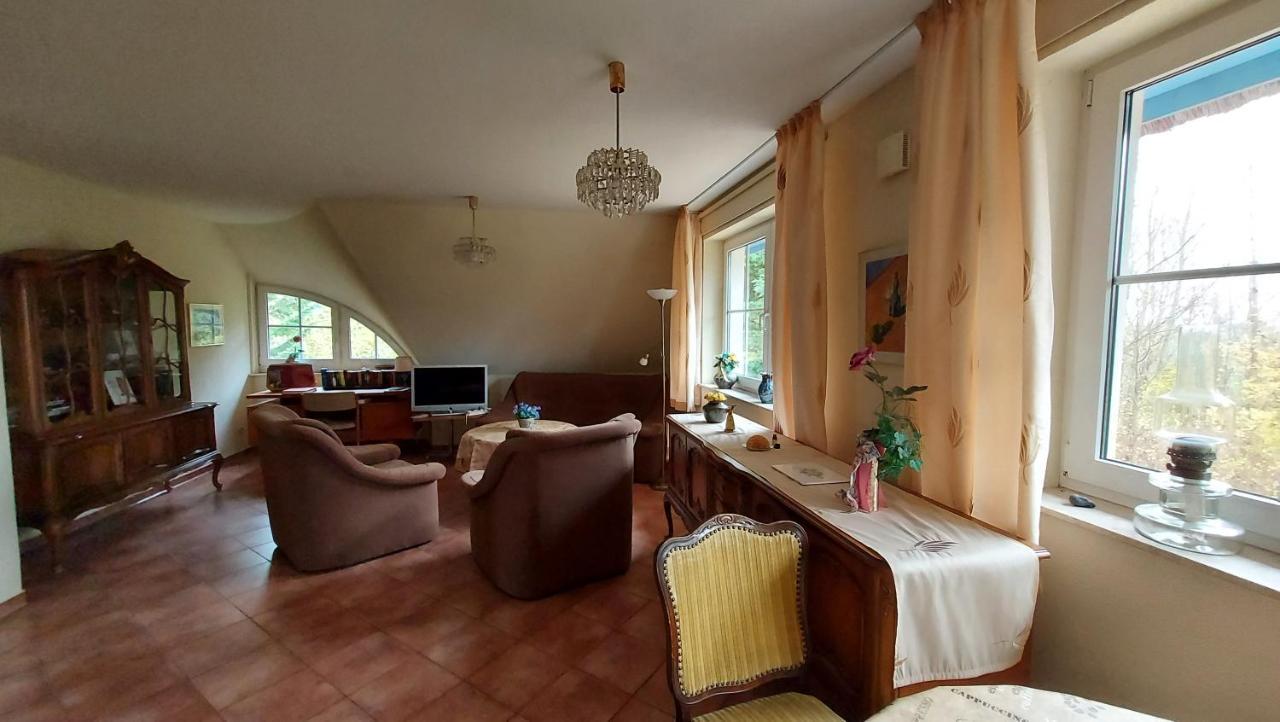 Ferienwohnung Im Uhlenhuus Wiek auf Rugen Bagian luar foto